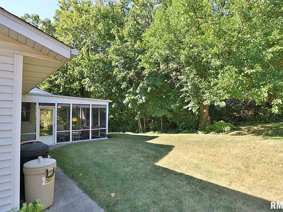 5th image of 2027 W Delray Dr