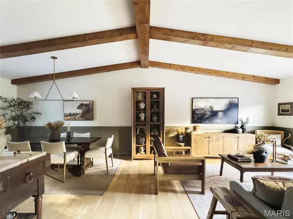 10 Marcus Dr, Saint Peters, MO 63376