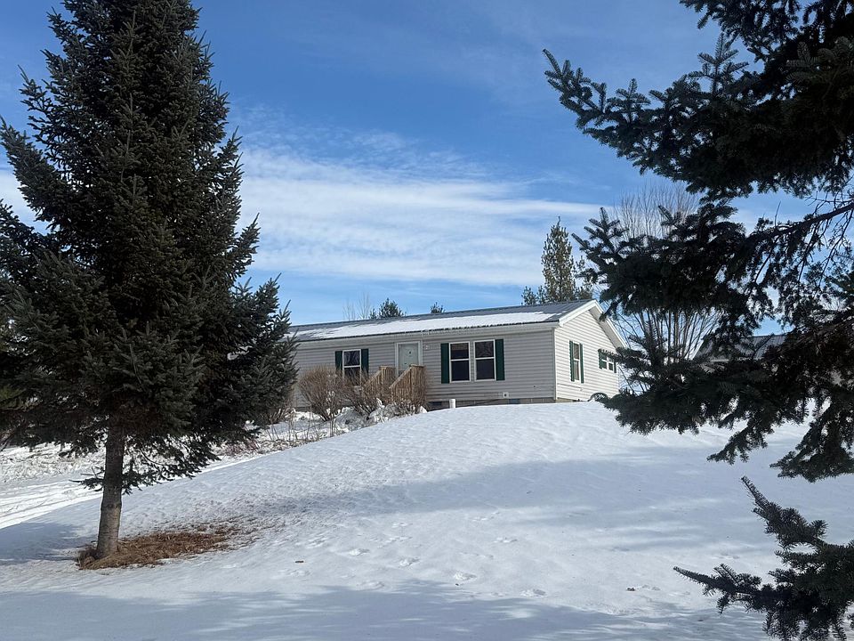 1st image of 1584 Devils Lake Dr