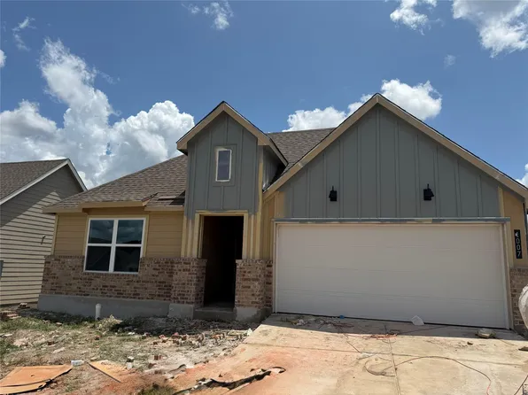 1007 Legrand St, Brenham, TX 77833