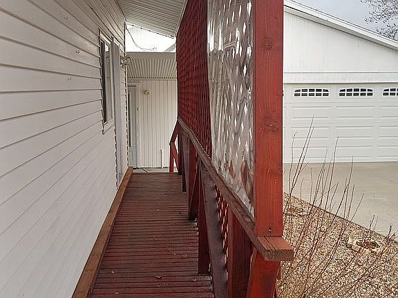 Deck boardwalk to garage 