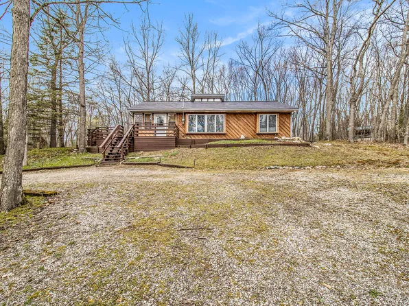 7800 E Shoshone Trl, Branch, MI 49402