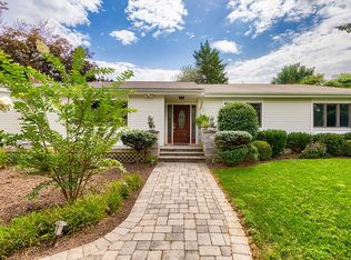 3143 Searsmont Pl, Herndon, VA 20171