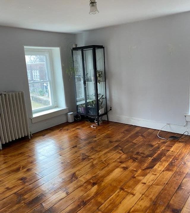 Living area - different view