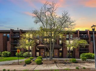 585 Coeur De Royale Dr APT 206, Saint Louis, MO