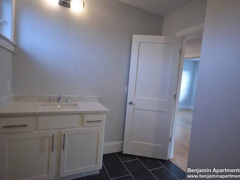 21 Shepard St #7 — Photo 12