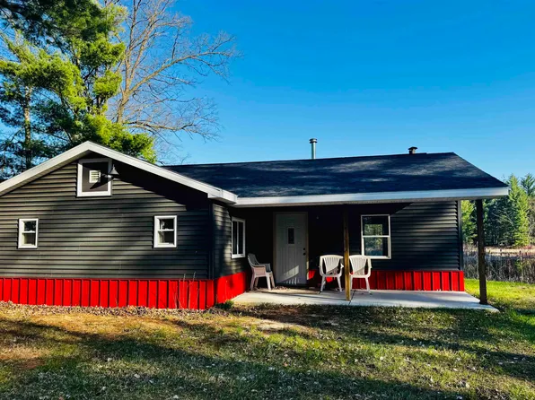 6524 Robin Dr, Harrison, MI 48625