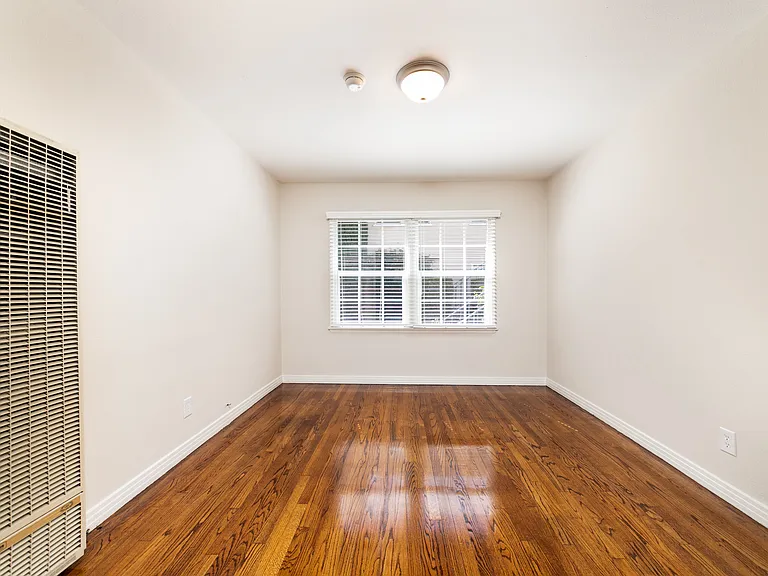4283 Tujunga Ave — Photo 14