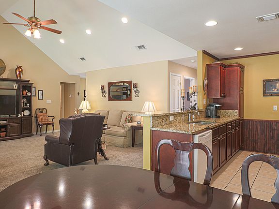 4th image of 500 Hickory Dr