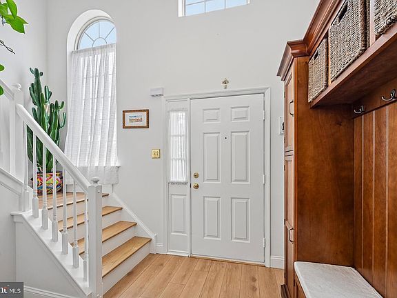 5th image of 4303 Waterford Way