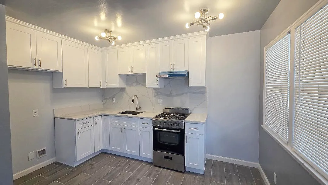 1 bed, 500 sqft, $1,900 — Photo 4