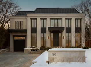 90 Arjay Cres, Toronto, ON M2L 1C6