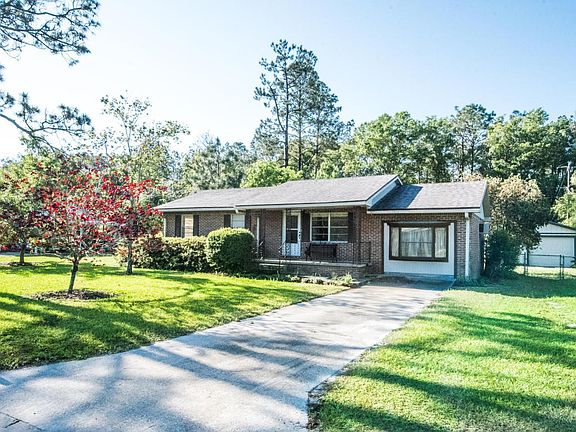 4th image of 912 Christie Ct