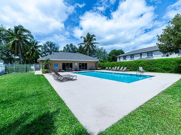 136 Spruce Street, Boynton Beach, FL 33426