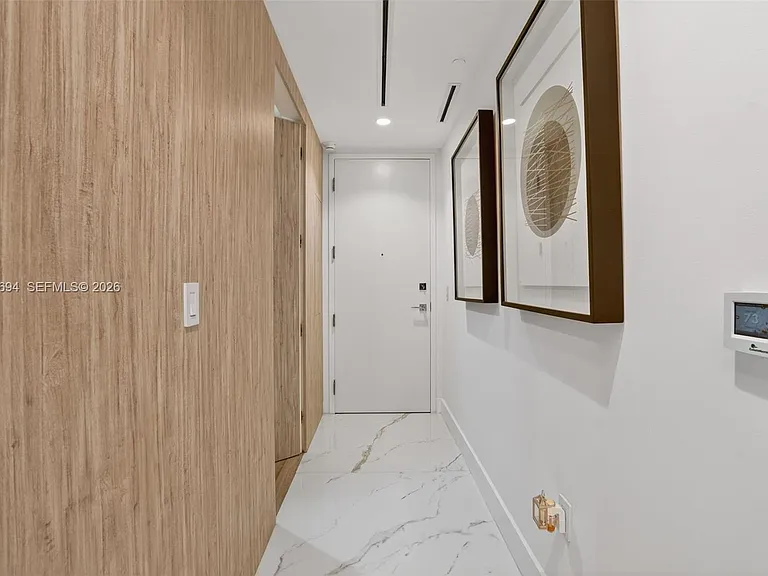 5775 Collins Ave #405 — Photo 4