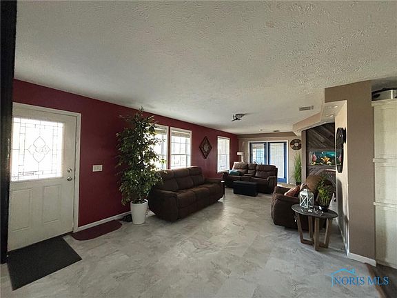 3rd image of 8145 County Road 14