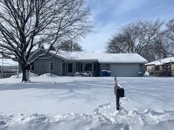 10N770 2nd St, Elgin, IL 60123