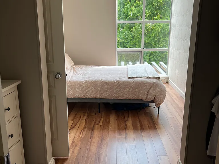 2288 Marstrand Ave — Photo 4