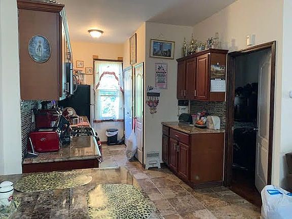 4th image of 1193 E 96th St #1193