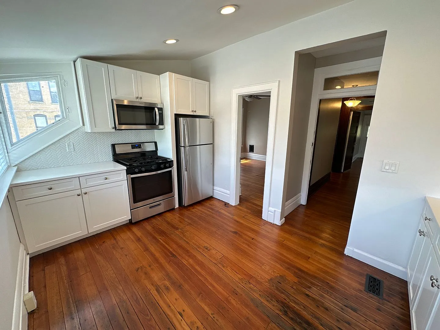 Neil Ave 1186 GW2 — Photo 3