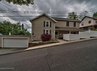 951 E Drinker St, Dunmore, PA 18512