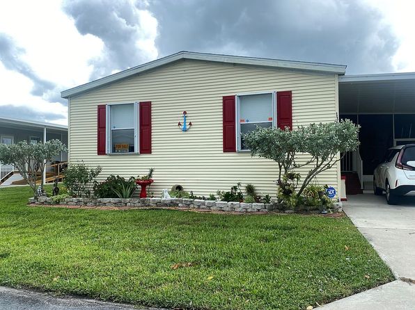 135 Harborhill Dr