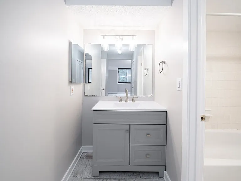 5505 Seminary Rd #103N — Photo 12