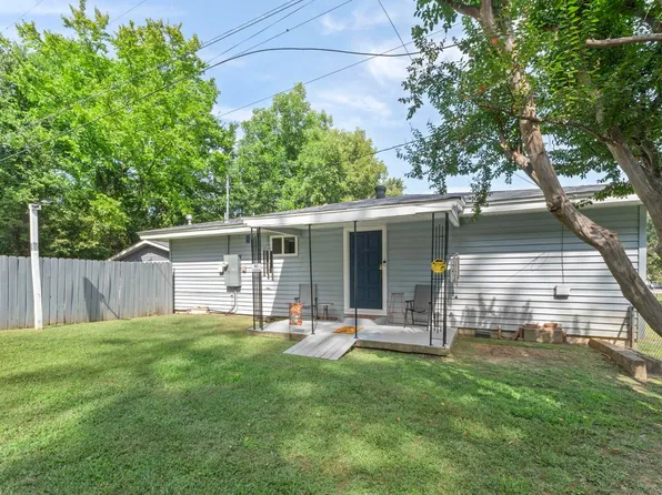 1908 S Knoxville Ave, Russellville, AR 72802