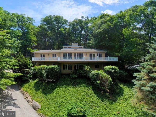 3300 Sawmill Rd, Newtown Square, PA 19073