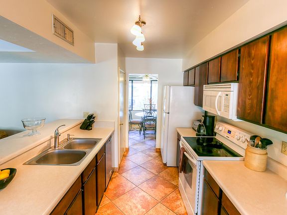 5th image of 8191 E Bellevue St