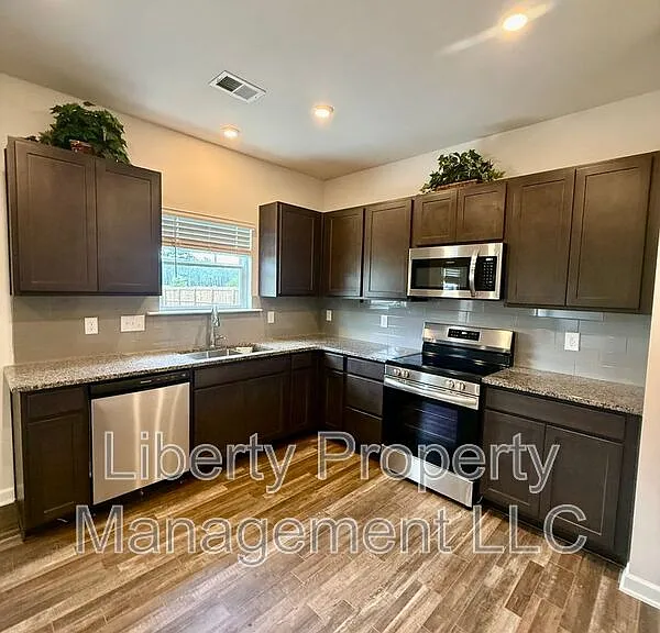 145 Deodora Ln — Photo 8