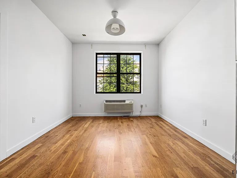 58A Vernon Ave #3A — Photo 7