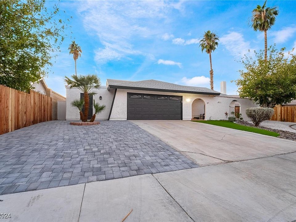 1st image of 4261 El Moor Way