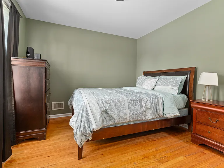 170 Jefferson St — Photo 20