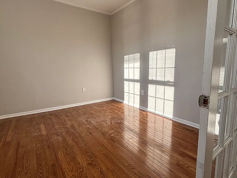 1618 Bergenline Ave #3E — Photo 2