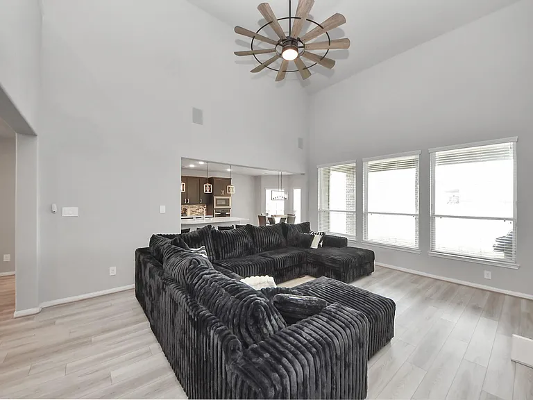 16735 Rockwall St — Photo 15