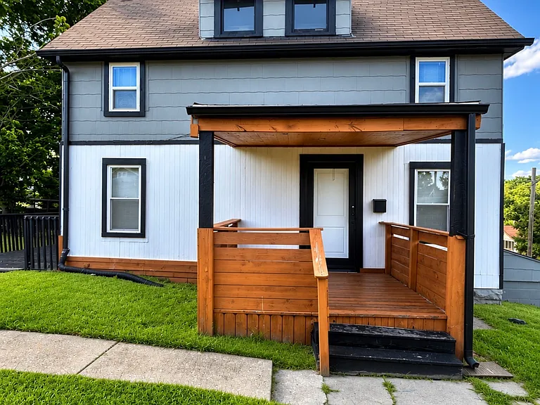 3540 Cleveland Ave — Photo 1