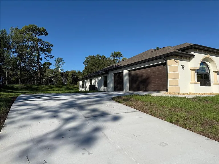 5780 N Lena Dr — Photo 42