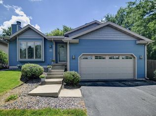 6157 Thornebury Dr, Madison, WI 53719
