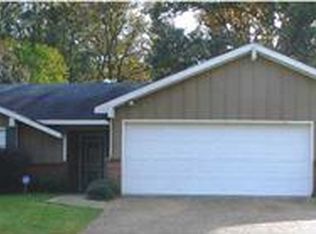 74 Willowbrook Ln, Brandon, MS 39042