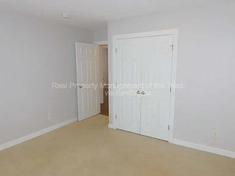 2804 Mitchell Wood Dr — Photo 15