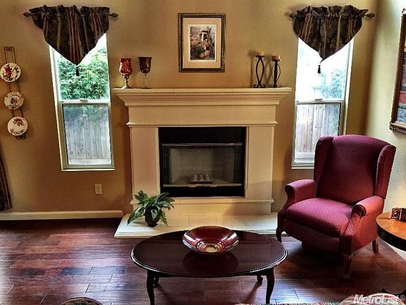 4th image of 209 Pinecrest Ct