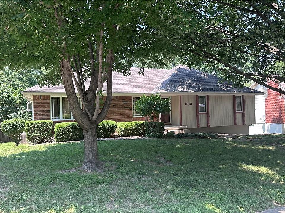 1st image of 1613 SW 20th St