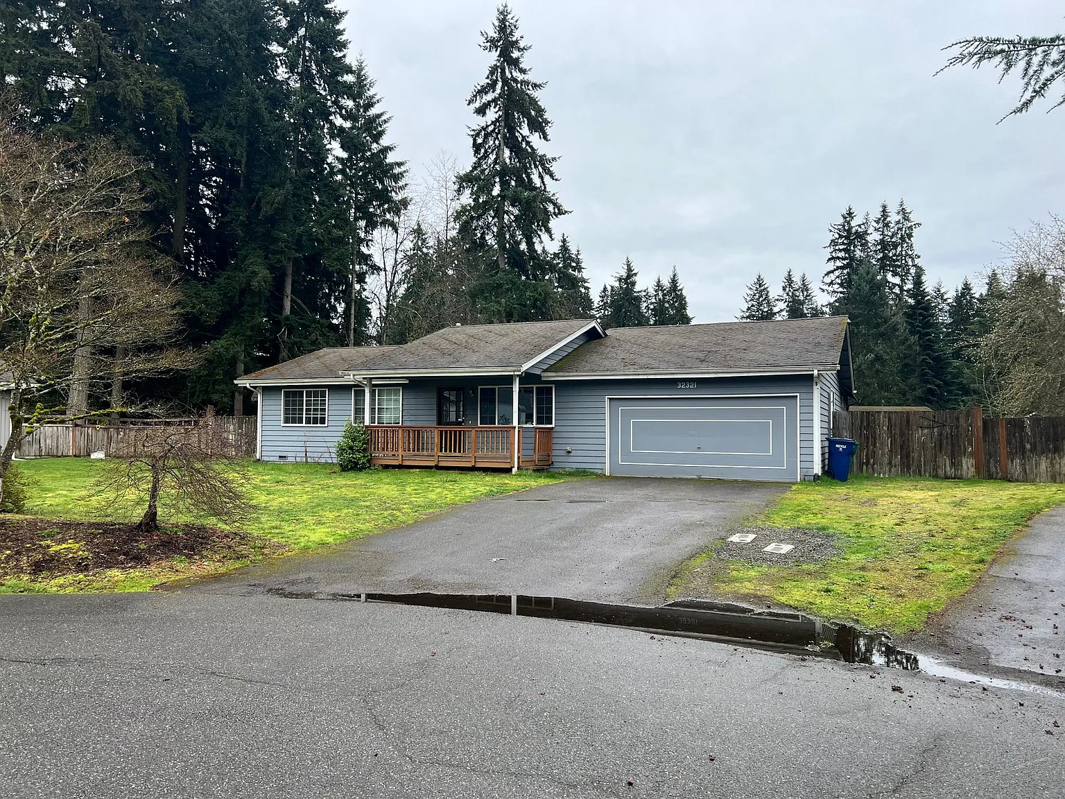 3 bed, 1.5 bath, 1640 sqft, $2,900 — Photo 1