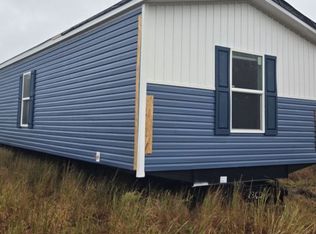 104 Taylor Ct, Raeford, NC 28376