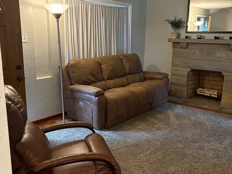 118 Elizabeth Ln — Photo 12