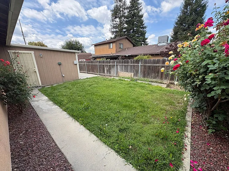 1927 S Julieann Ct — Photo 37