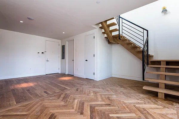 Rented by Nooklyn NYC LLC | media 70