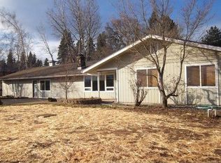 1105 Country Club Rd, Hood River, OR 97031