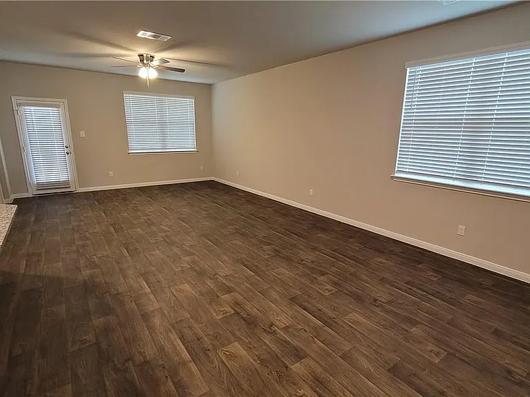 6509 Kildare Dr — Photo 4